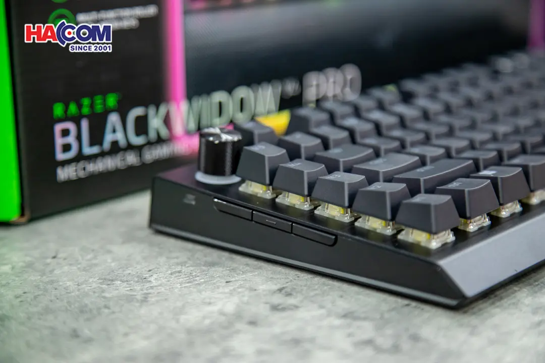 74514_ban_phim_co_gaming_co_day_razer_blackwidow_v4_pro_yellow_switch_rz03_04681800_r3m1_06.JPG 7