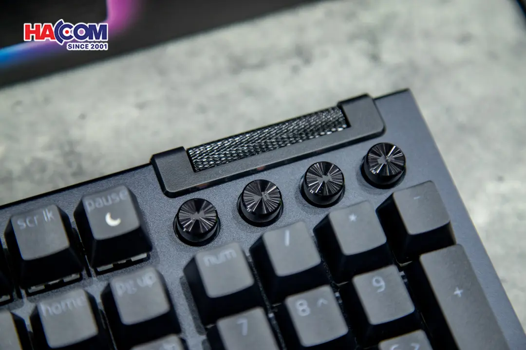 74514_ban_phim_co_gaming_co_day_razer_blackwidow_v4_pro_yellow_switch_rz03_04681800_r3m1_07.JPG 8