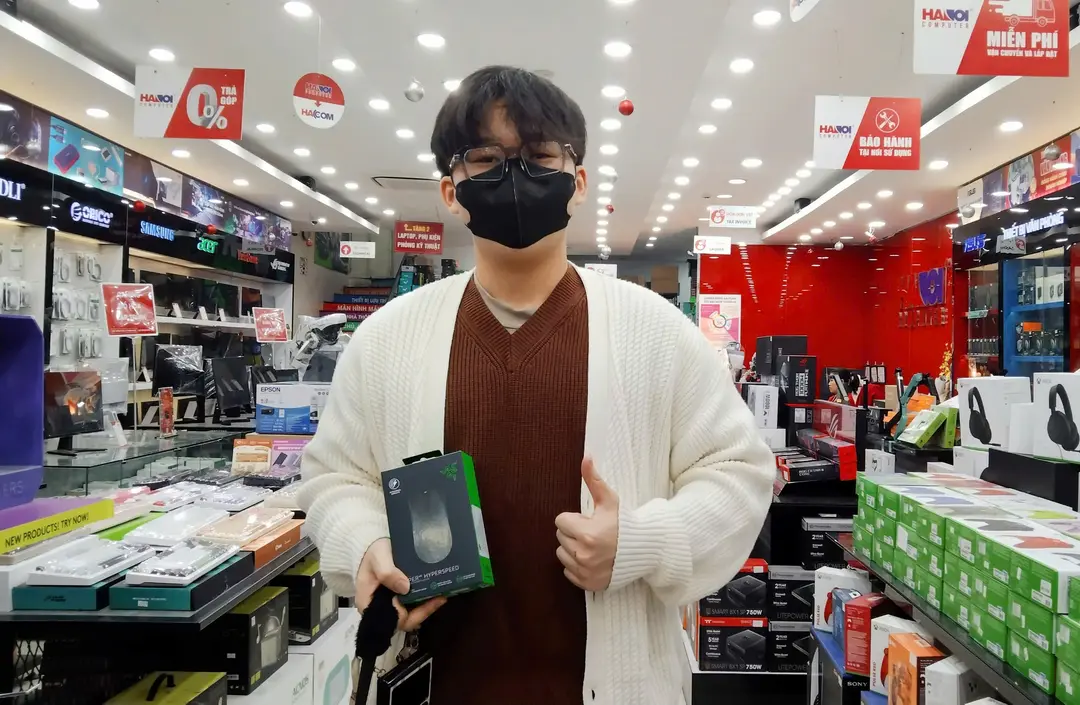 76735_chuot_gaming_khong_day_razer_viper_v3_hyperspeed_wireless___rz01_04910100_r3m1_kh_02.jpg 5