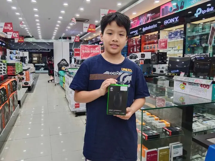 76735_chuot_gaming_khong_day_razer_viper_v3_hyperspeed_wireless_kh.jpg 4