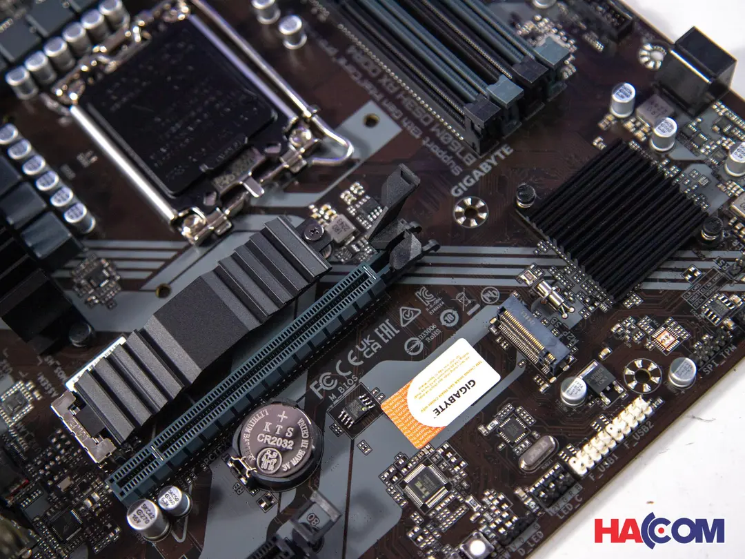 70600_mainboard_gigabyte_b760m_ds3h_ax_ddr4_at__5_.JPG 8
