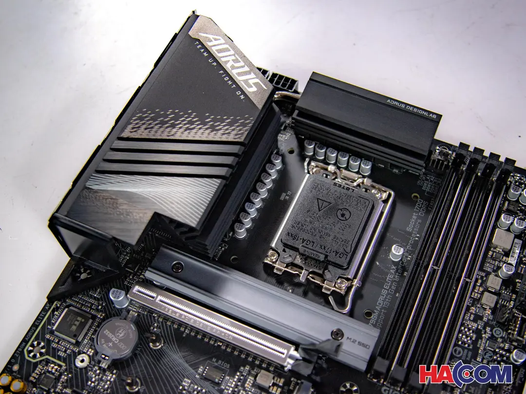 70813_mainboard_gigabyte_z790m_aorus_elite_ax_ddr5_at__5_.JPG 9