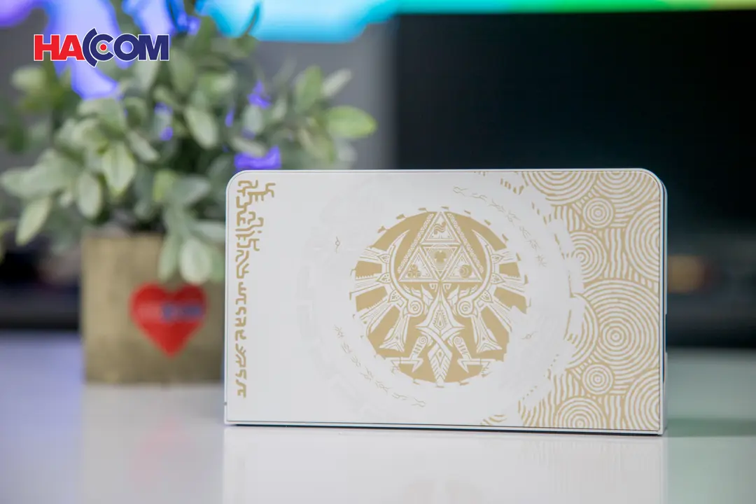 71385_may_choi_game_nintendo_switch_oled_model_the_legend_of_zelda_tears_of_the_kingdom_edition_009.JPG 13