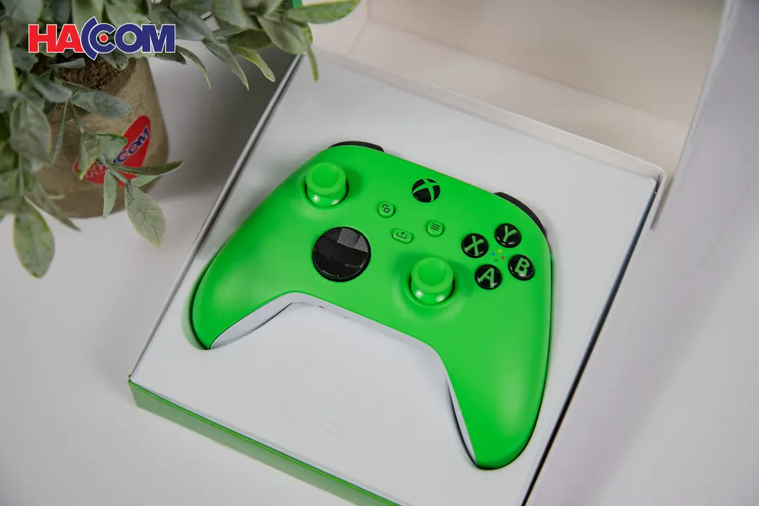 71422_tay_cam_choi_game_xbox_series_x_controller_velocity_green_03.jpg 6