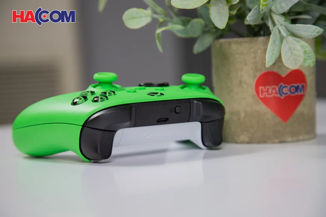 71422_tay_cam_choi_game_xbox_series_x_controller_velocity_green_09.jpg 12