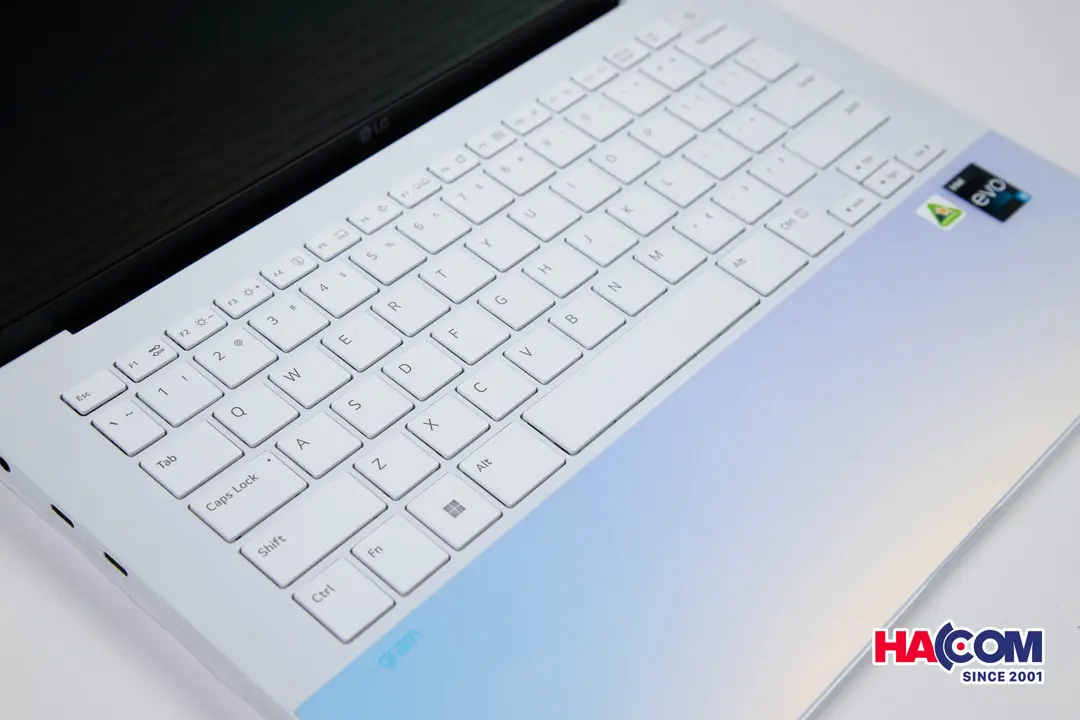 71772_laptop_lg_gram_14z90rs_g_ah54a5_i5_1340p_16gb_ram_512gb_ssd_14__6_.jpg 11