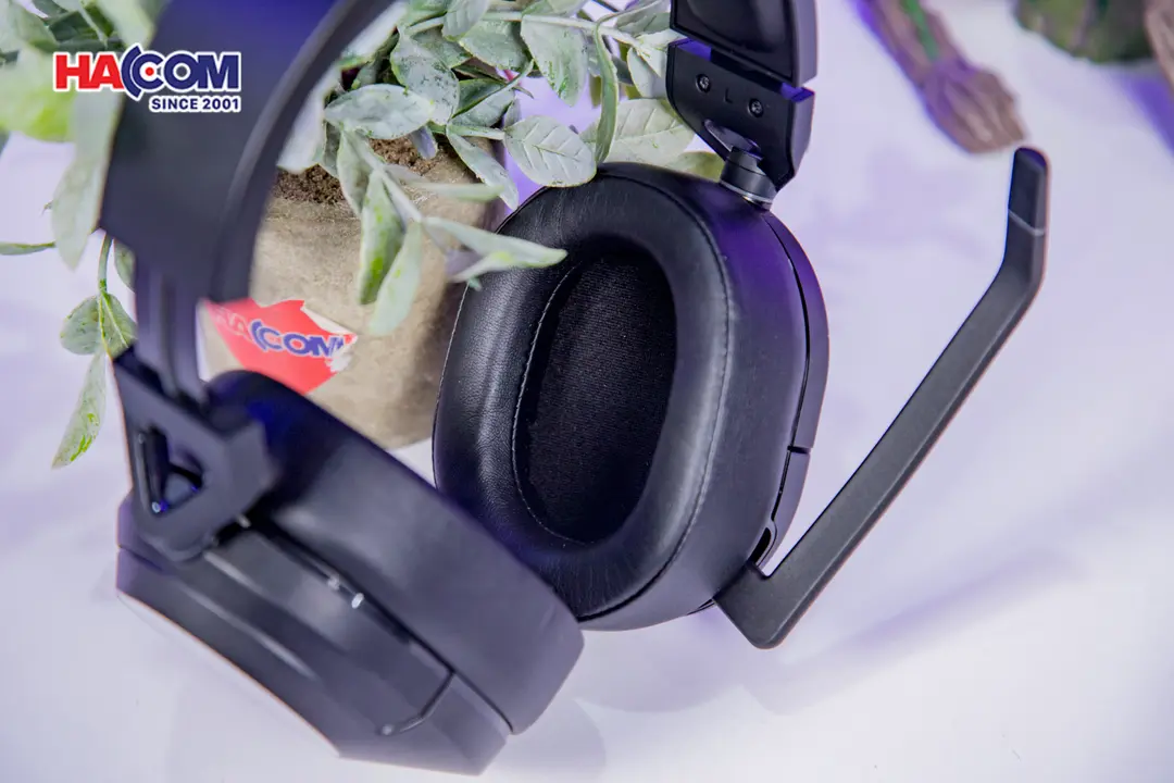 71912_tai_nghe_gaming_khong_day_corsair_hs55_wireless_carbon_09.JPG 13