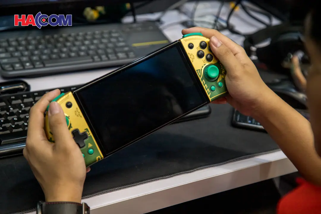 72103_tay_cam_choi_game_khong_day_iine_neptune_mechanical_joypad_cho_nintendo_swtich_lite_oled_mau_zelda_golden_l806_011.JPG 11