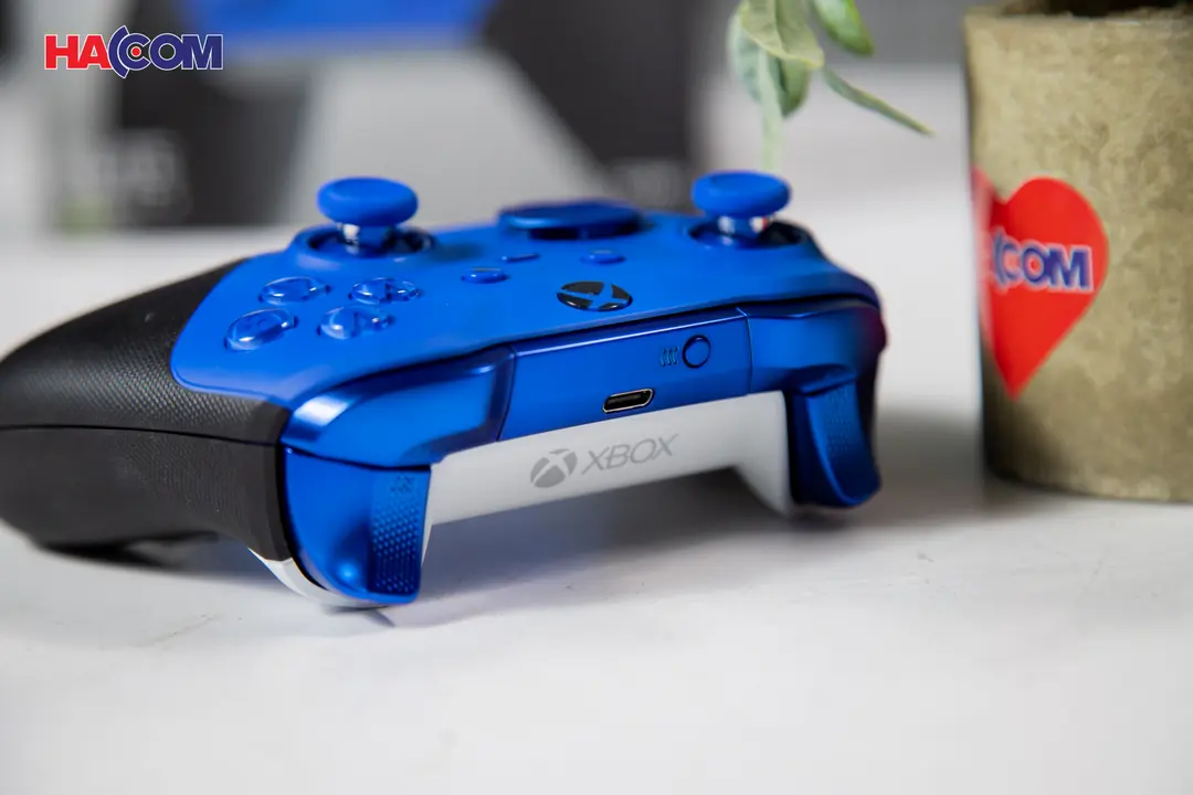 72560_tay_cam_choi_game_khong_day_microsoft_xbox_one_elite_series_2_core_blue_007.jpg 10