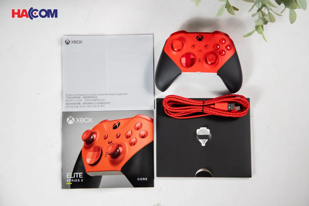 72561_tay_cam_choi_game_khong_day_microsoft_xbox_one_elite_series_2_core_red_004.jpg 7
