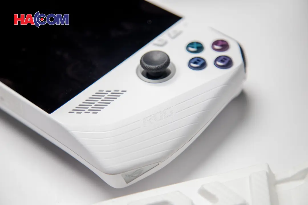 72672_may_choi_game_cam_tay_asus_rog_ally_amd_ryzen_z1_extreme_010.JPG 15