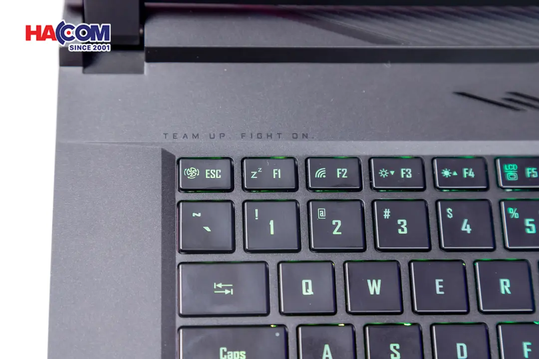 72995_laptop_gigabyte_gaming_aorus_15_9mf_e2vn583sh_014.JPG 20