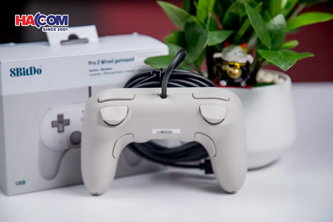 86011_tay_cam_choi_game_8bitdo_pro_2_wired_controller_cho_nintendo_switch_windows_android_raspberry_pi_mau_g_classic_trang_03.JPG 7