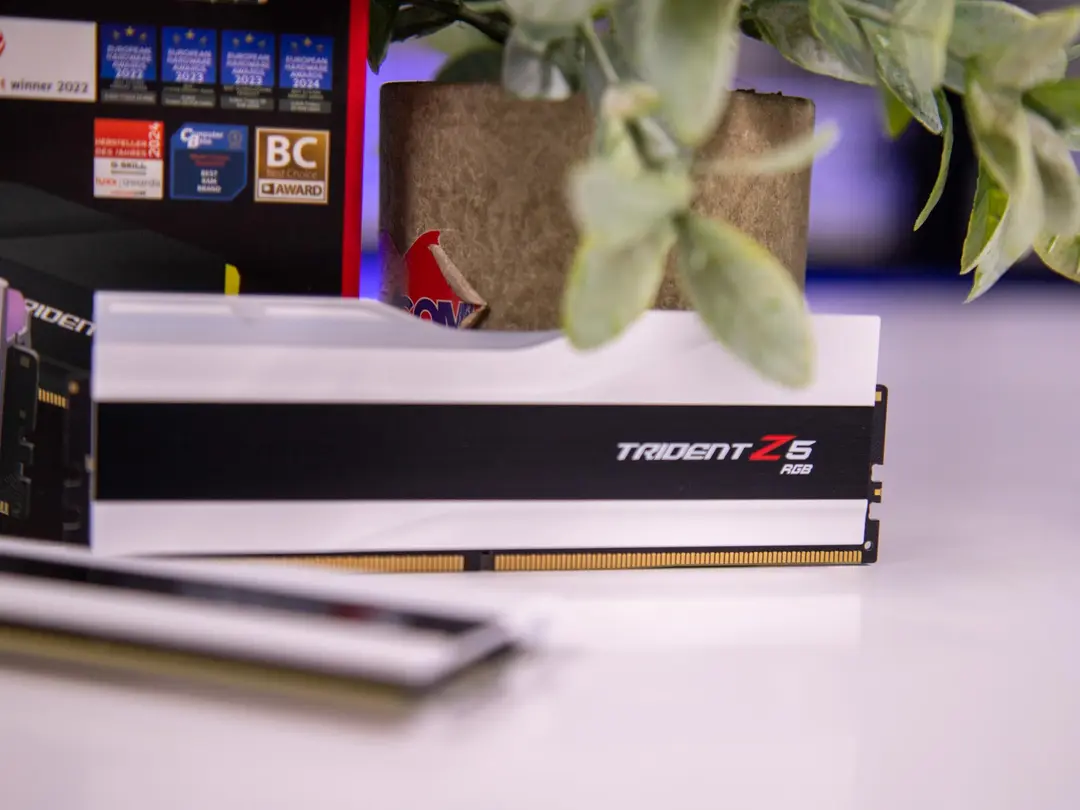 86603_ram_gskill_trident_z5_rgb_hacom__2_.jpg 4