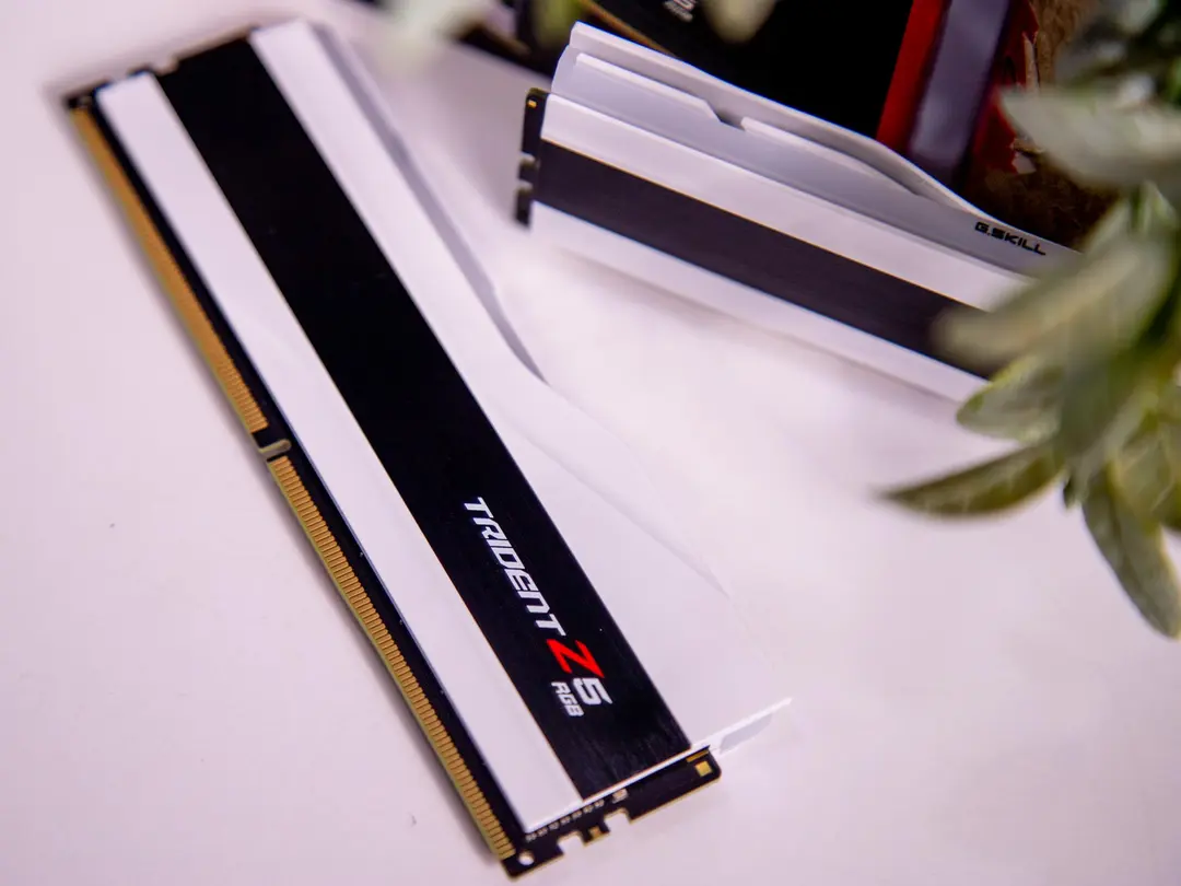 86603_ram_gskill_trident_z5_rgb_hacom__3_.jpg 5