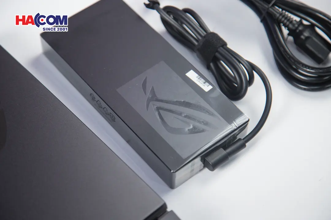 87459_laptop_asus_gaming_rog_strix_g614ju_n4450w_i7_13650hx_06.JPG 16