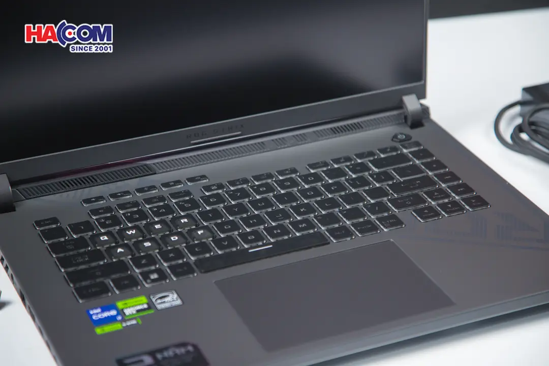 87459_laptop_asus_gaming_rog_strix_g614ju_n4450w_i7_13650hx_09.JPG 20
