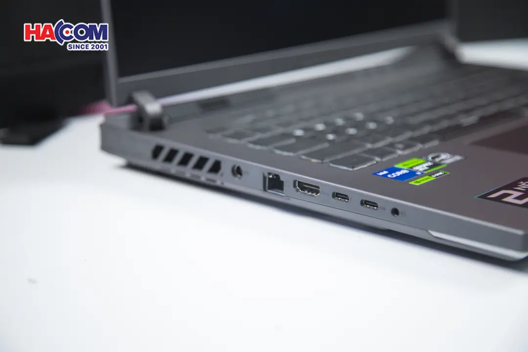 87459_laptop_asus_gaming_rog_strix_g614ju_n4450w_i7_13650hx_011.JPG 21
