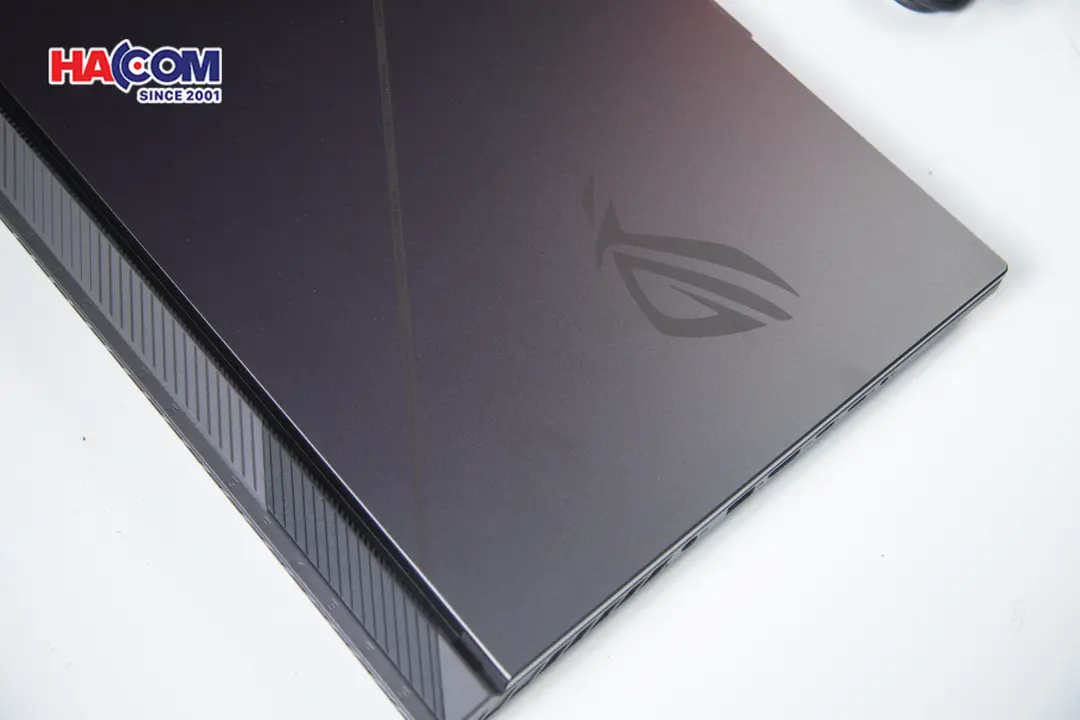 87459_laptop_asus_gaming_rog_strix_g614ju_n4450w_i7_13650hx_018.JPG 28