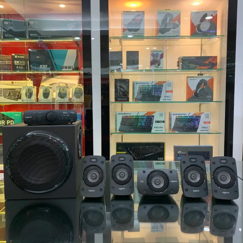 8782_loa_logitech_z906__5_.jpg 6