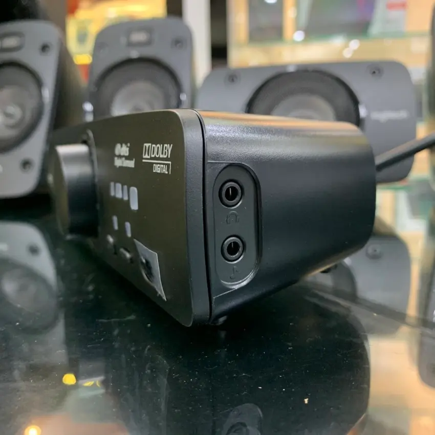 8782_loa_logitech_z906__6_.jpg 7