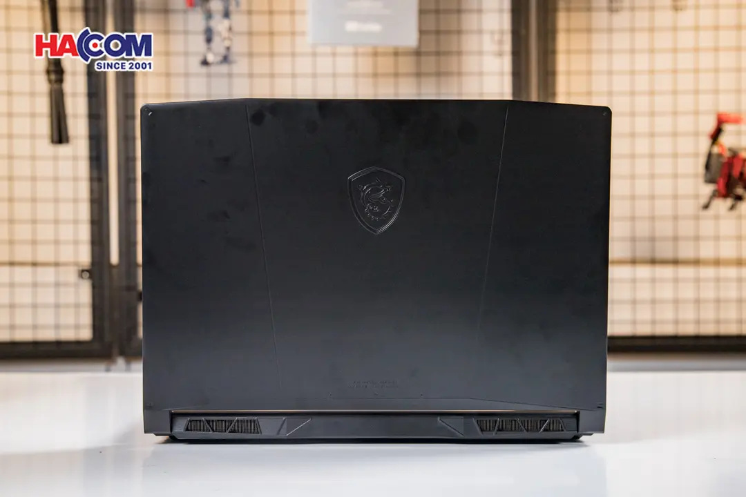 87889_laptop_msi_katana_15_b13udxk_2270vn_04.JPG 11
