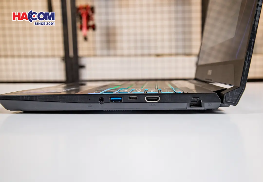 87889_laptop_msi_katana_15_b13udxk_2270vn_011.JPG 18