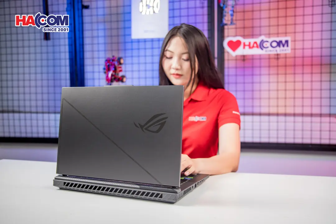 88195_laptop_asus_gaming_rog_strix_g614jv_n4369w_03.JPG 10