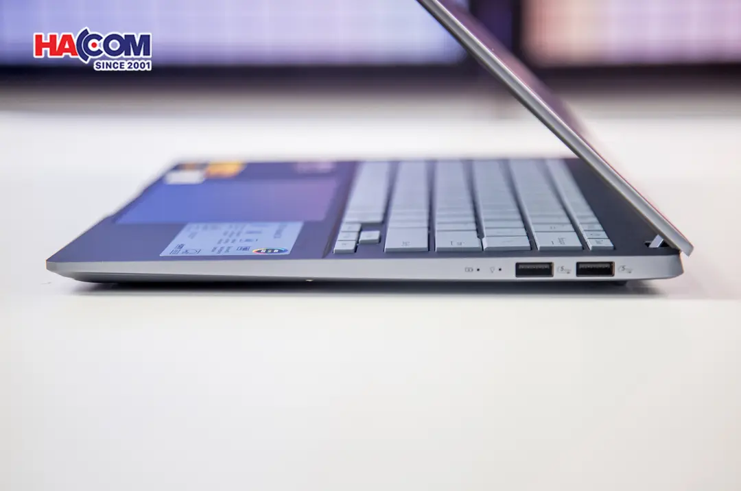 88567_laptop_asus_vivobook_s5406sa_pp059ws_ultra_7_258v_014.JPG 12