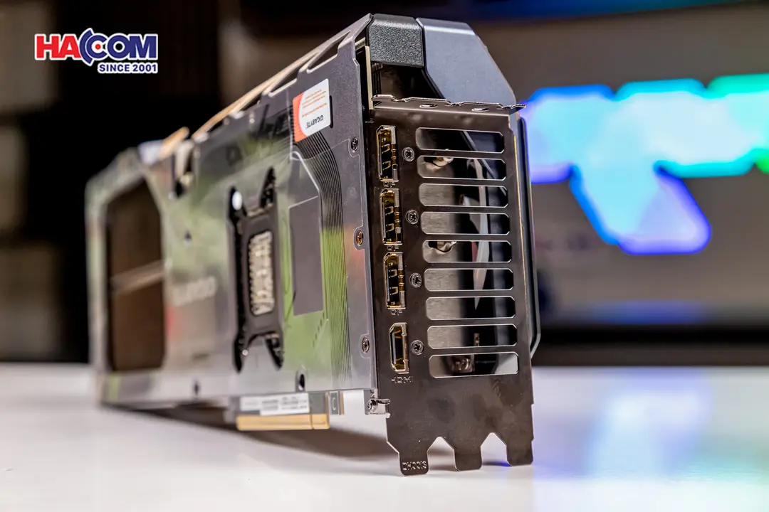 88660_card_man_hinh_gigabyte_rtx_5070_ti_gaming_oc_16g_gddr7_gv_n507tgaming_oc_16gd_07.JPG 7