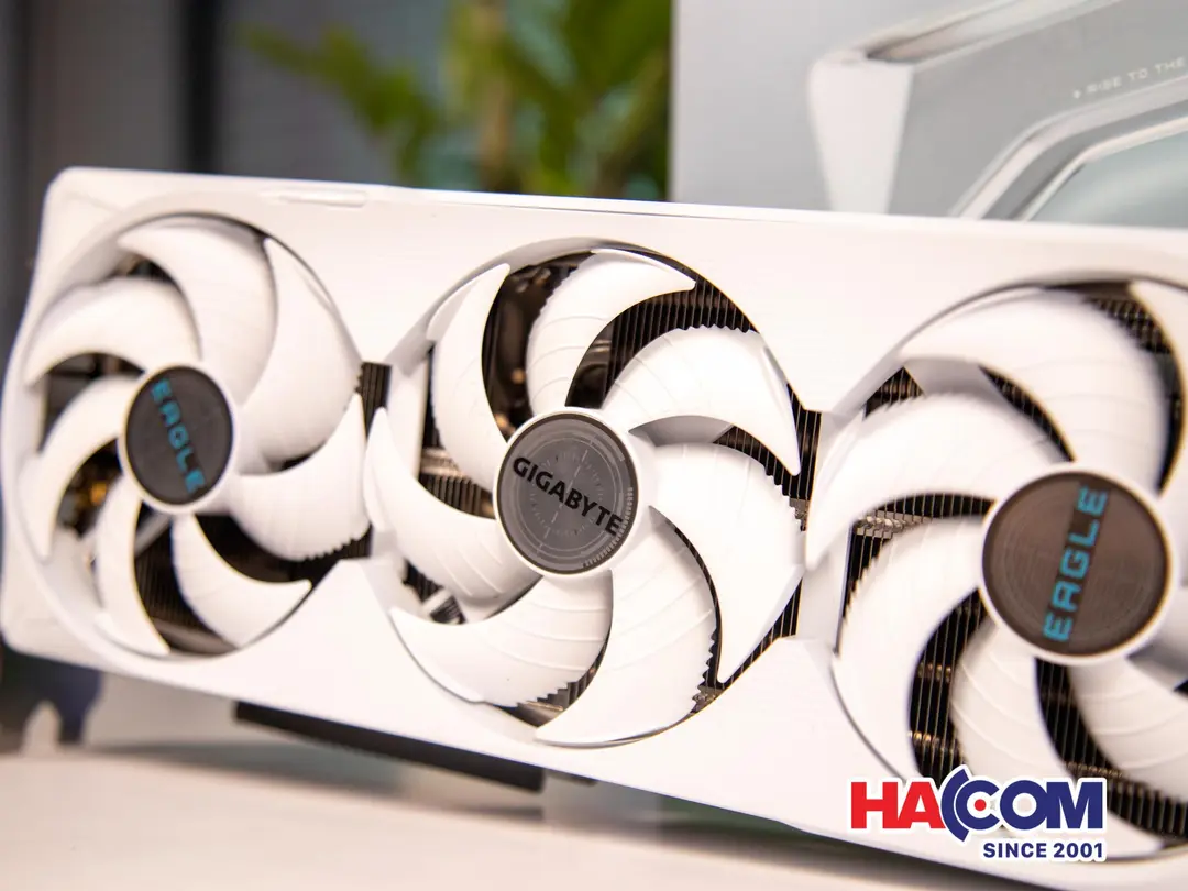 88662_gigabyte_rtx_5070_ti_eagle_oc_ice_sff_gddr7__3_.jpg 4