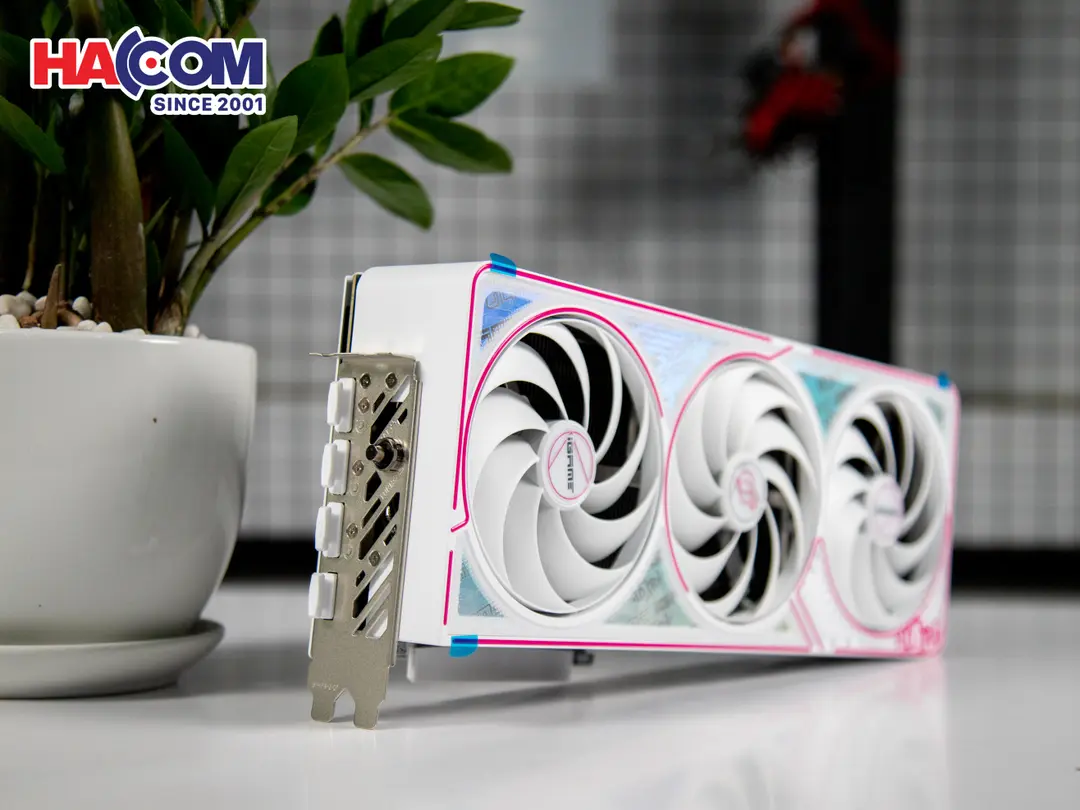 89283_geforce_rtx_5070_ti_ultra_w__3_.jpg 6