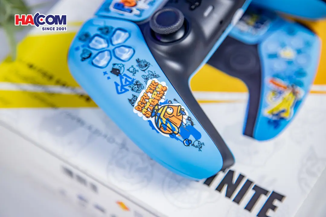 89529_tay_cam_choi_game_sony_ps5_dualsense_fortnite_limited_edition_011.JPG 15