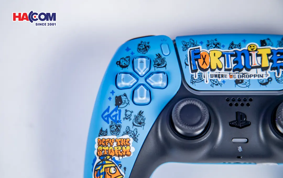 89529_tay_cam_choi_game_sony_ps5_dualsense_fortnite_limited_edition_08.JPG 12