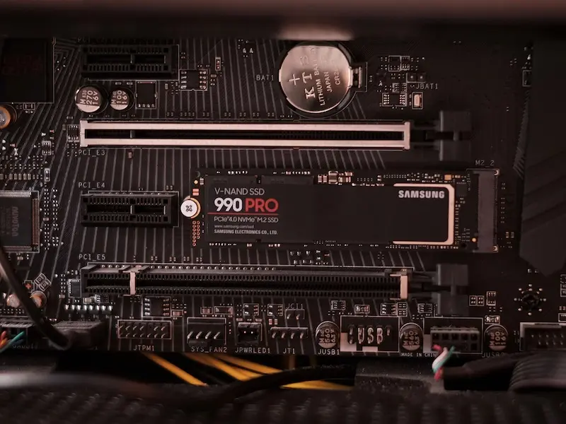 80480_o_cung_ssd_samsung_990_pro_4tb_pcie_nvme_4__2_.jpg 4