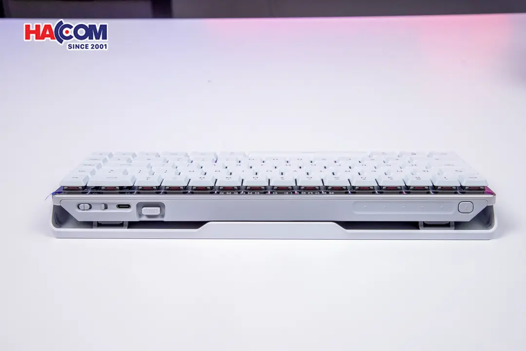 80946_ban_phim_gaming_asus_rog_falchion_rx_lp_blue___90mp03ed_bkua10_0011.JPG 19