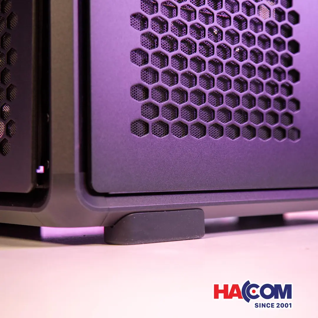91418_cooler_master_masterframe_600_black__10_.jpg 14