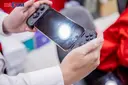 68595_tay_cam_dien_thoai_razer_kishi_v2_gaming_controller_for_iphone_rz06_04190100_r3m1_002.JPG 4