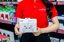 86011_tay_cam_choi_game_8bitdo_pro_2_wired_controller_cho_nintendo_switch_windows_android_raspberry_pi_mau_g_classic_trang_002.JPG 9