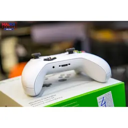 36411_tay_game_khong_day_xbox_one_white_07.jpg 10