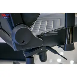 44963_ghe_gamer_noblechairs_hero_series_black_gold_ultimate_chair_germany_04.jpg 12