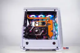 45129_modding_pc_lianli_pc_a550w_ht_35_luxury_royal_fire_14.jpg 13