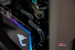 45787_modding_pc_coolermaster_c700m_ht_41_abyssal_crystal_5.jpg 4