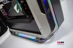 45787_modding_pc_coolermaster_c700m_ht_41_abyssal_crystal_12.jpg 10