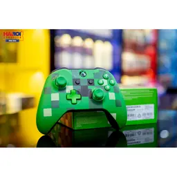 43260_tay_game_xbox_one_s_minecraft_creeper_02.jpg 5