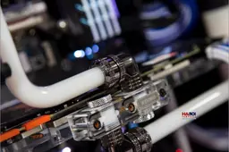 43690_modding_pc_corsair_570x_ht_25_7.jpg 6