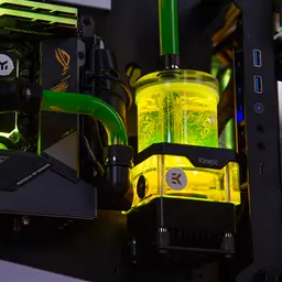 55201_antec_striker_modding_0004_img_9686.jpg 3