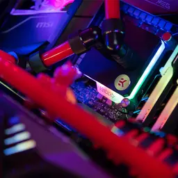 56053_msi_gaming_watercooling__6_.jpg 5