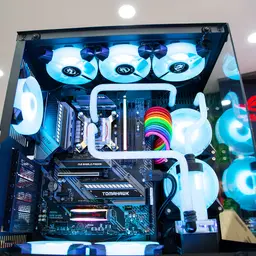 58464_xigmatek_aquarius_ht_80_modding__3_.jpg 3
