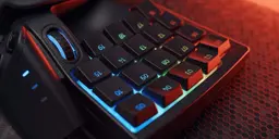 51138_razer_tartarus_pro_analog_optical_gaming_keypad_rgb_chroma_black_rz07_03110100_r3m1_7.jpg 5